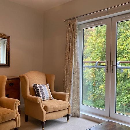 Hedgefield House - Serene Top Floor Flat Inverness Extérieur photo